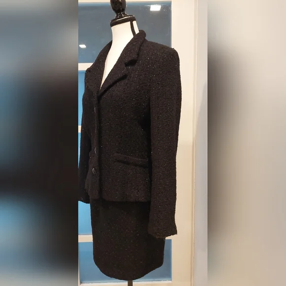 Chic Black Women's Skirt Set - Picture 4 of 12